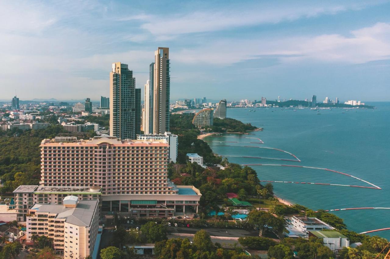 Long Beach Garden Hotel & Pavilions Pattaya Exterior photo
